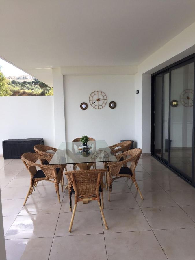 Costa Del Sol Mijas Golf First Line-Near Marbella - Stunning Views - Ground Floor Penthouse Appartement - 3 Bedrooms - Big Terras And Garden 2- 6 Persons One Price! - Completely Furnished And Equipt For An Unforgetable Holiday And Golf Matches Pleasu Kültér fotó